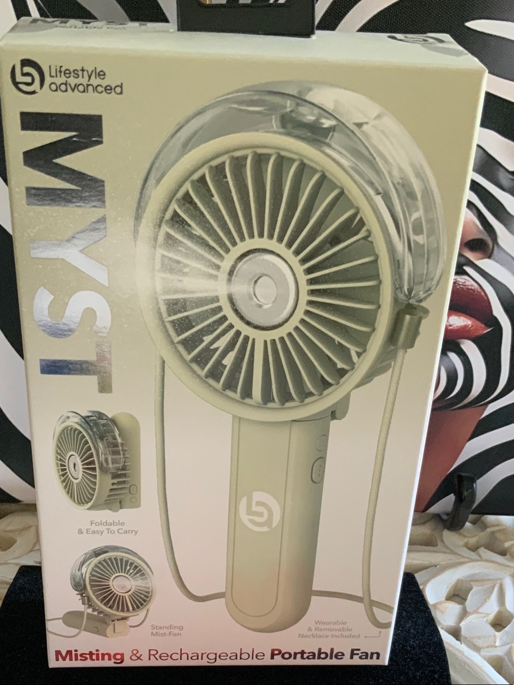 MYST -Rechargeable Misting Portable Fan - White - Picture 6 of 8